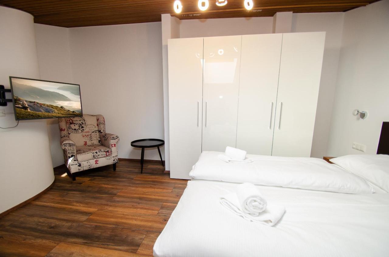 Penthouse Eightyone By All In One Apartments Kaprun Esterno foto
